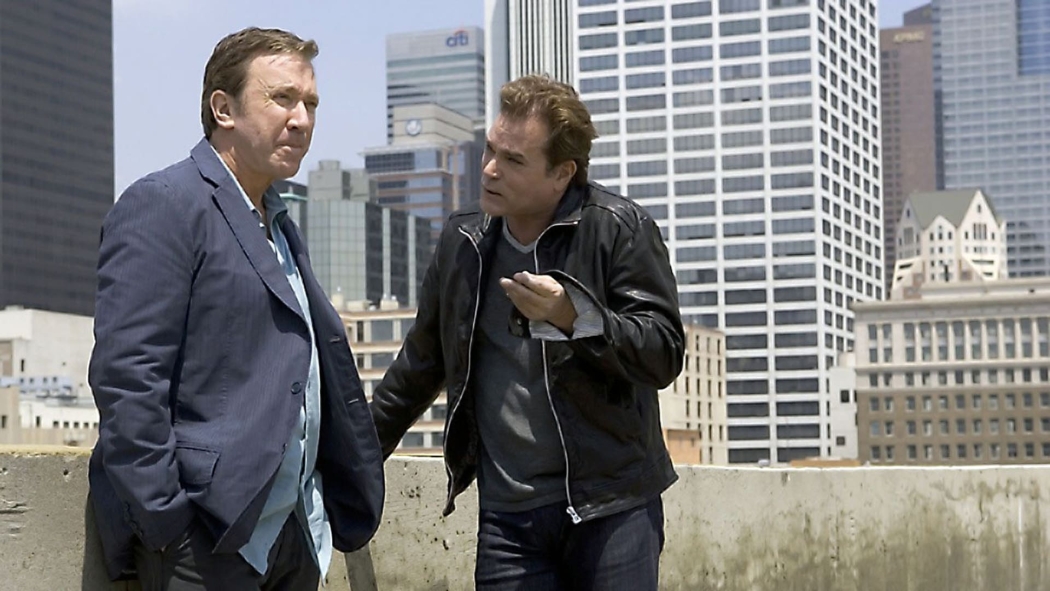 Dışarısı Fena izle