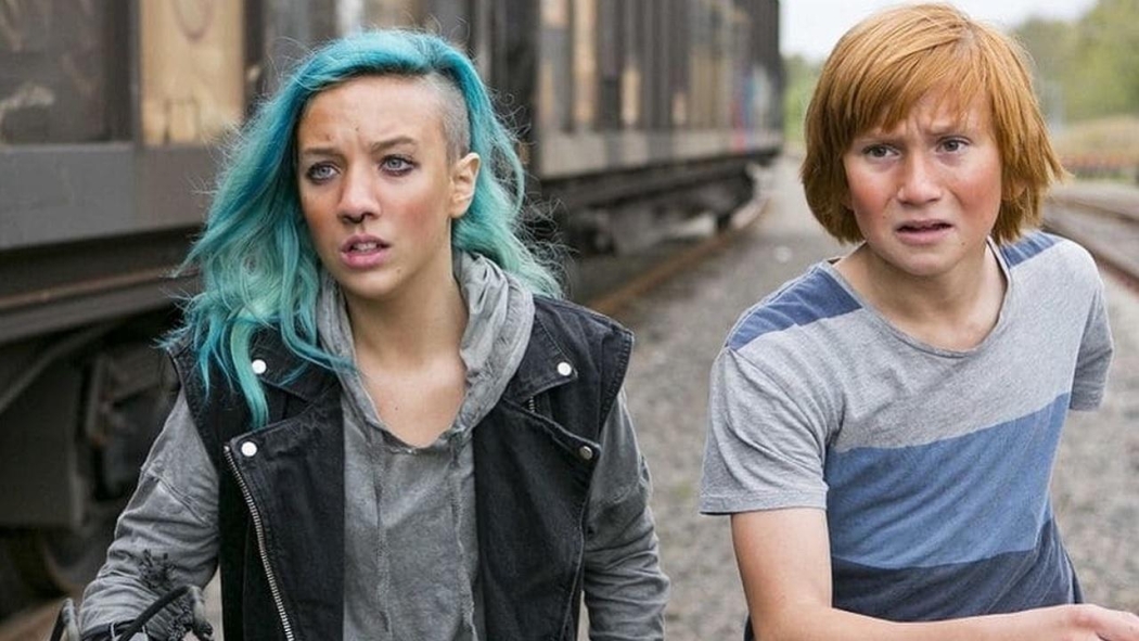 Altın Pantolonlu Çocuk izle